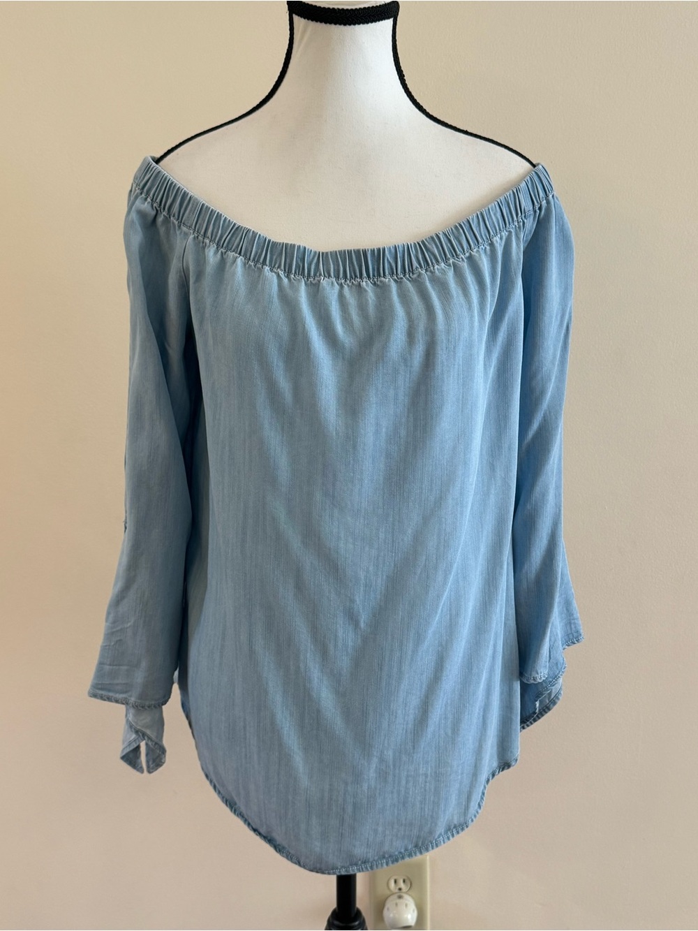 Karen Kane Light Blue Off-Shoulder Tunic Blouse size small